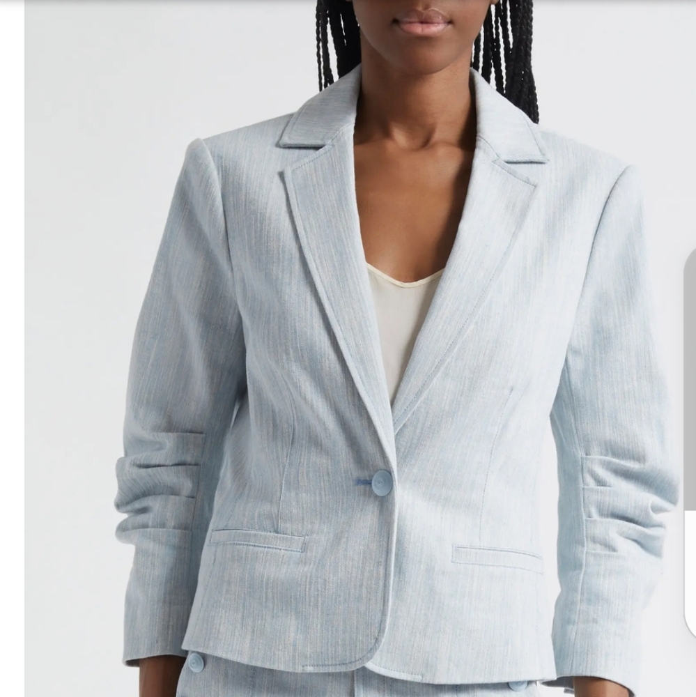 Cinq a Sept..New Women's Light Blue Blazer.. Size 4